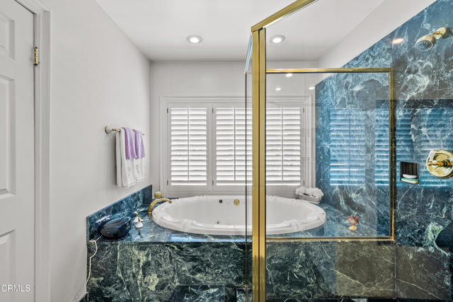 Detail Gallery Image 34 of 63 For 4240 Reyes Dr, Los Angeles,  CA 91356 - 4 Beds | 4/1 Baths