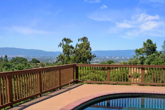 15946 Camino Vista Way, San Jose CA: https://media.crmls.org/mediaz/a61a0de9-e6a4-4252-aec5-34b29ede9941.jpg