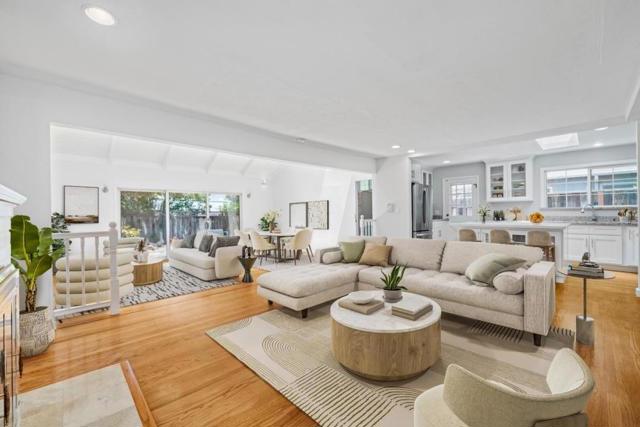 859 14th Avenue, Menlo Park CA: https://media.crmls.org/mediaz/a61a3dbd-e862-4c95-9a64-6fe4ee771a20.jpg