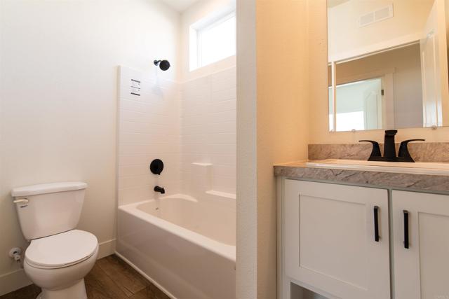 Detail Gallery Image 17 of 31 For 14272 Hoover St #101,  Westminster,  CA 92683 - 3 Beds | 2 Baths