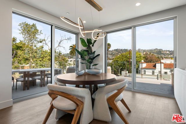 728 N Sweetzer Avenue, West Hollywood CA: https://media.crmls.org/mediaz/a61b27be-e1b0-4b2c-8a1b-936f0ebcd787.jpg