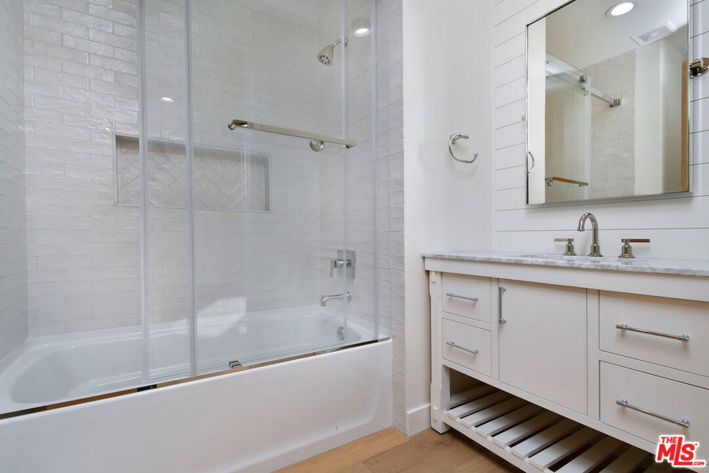 MLS #26858919 image #42