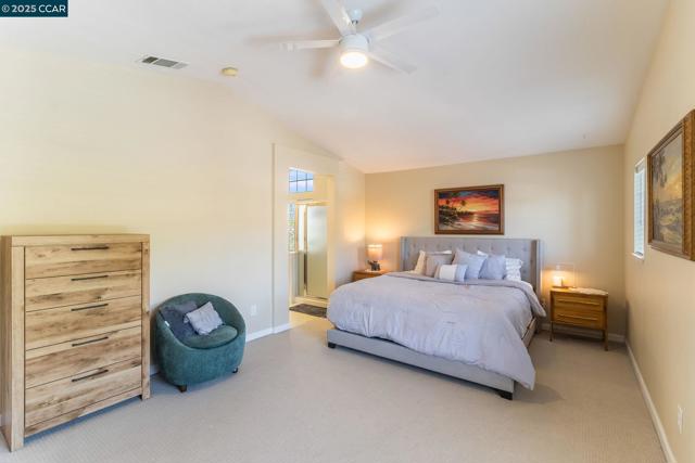 289 Crestview Ave, Martinez CA: https://media.crmls.org/mediaz/a61ca870-42ea-43a1-b216-dc0b6dc19a84.jpg