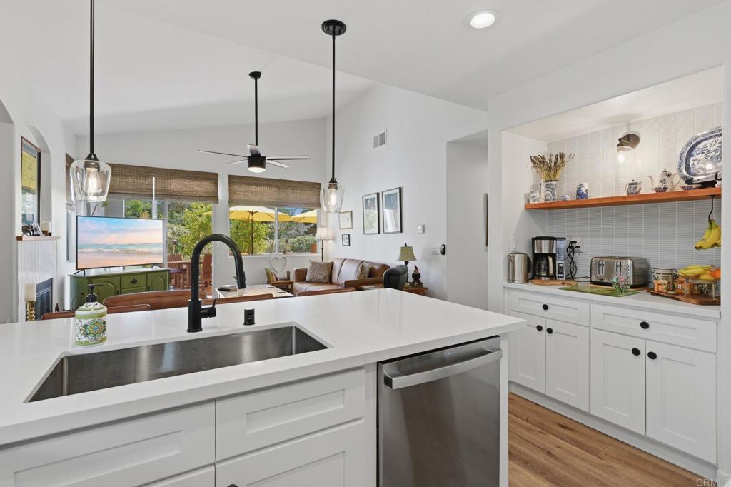 6043 Piros Way - photo 12