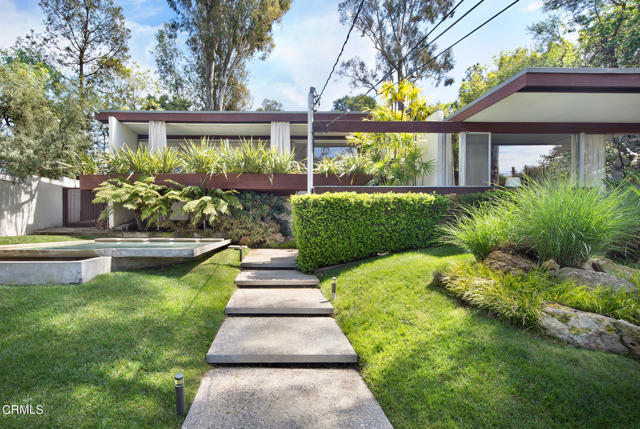 Detail Gallery Image 1 of 1 For 2210 Neutra Pl, Los Angeles,  CA 90039 - 3 Beds | 2 Baths