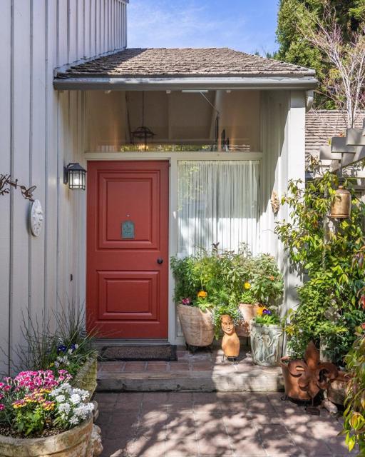 9565 Oak Court, Carmel CA: https://media.crmls.org/mediaz/a61f7dc0-fc1a-49c0-80d9-e6267b70d128.jpg