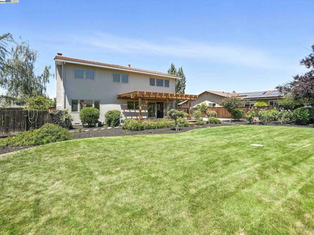 2858 Superior Dr, Livermore CA: https://media.crmls.org/mediaz/a61fd36c-d872-4f5c-be5a-71023bd61a14.jpg
