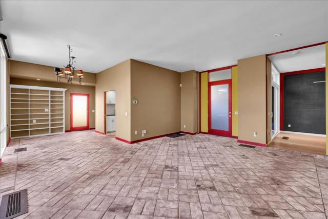 130 W Racquet Club Road #511, Palm Springs, CA 92262