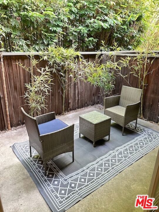 1453 S Westgate Avenue, Los Angeles CA: https://media.crmls.org/mediaz/a6214e69-79e4-48c1-9283-43e567833882.jpg