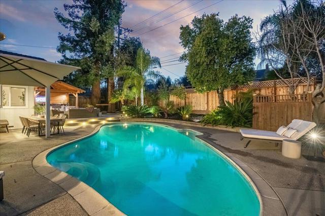 305 Albert Drive, Los Gatos CA: https://media.crmls.org/mediaz/a621933a-d80c-43bf-9fe5-7544c0ec628d.jpg