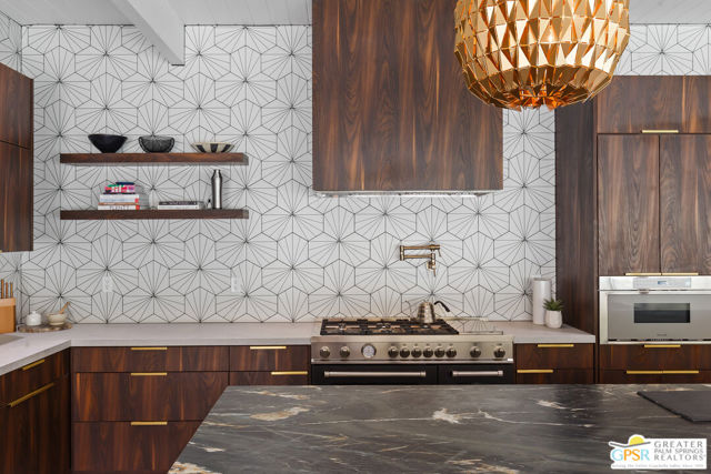 1189 N Rose Avenue, Palm Springs CA: https://media.crmls.org/mediaz/a6234604-00df-4043-ac93-a76605a9798b.jpg