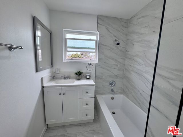 858 W 88th Street, Los Angeles CA: https://media.crmls.org/mediaz/a6234ee2-0e91-45fe-9fec-9c0378c0e3f0.jpg