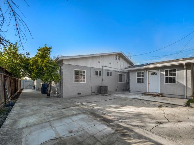 100 Beacon Drive, Milpitas CA: https://media.crmls.org/mediaz/a6246b27-5c63-43e6-8775-06948f0c65d3.jpg