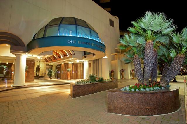 100 Harbor Dr, San Diego CA: https://media.crmls.org/mediaz/a625cebe-aa4b-4105-acff-de8534fc20ed.jpg