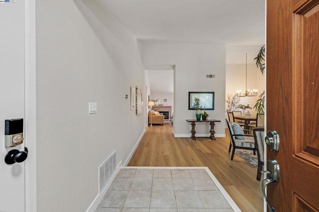 1832 Mira Loma St, Livermore CA: https://media.crmls.org/mediaz/a625d19d-3d34-4a9f-a594-fcc6f549b5a1.jpg