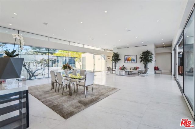 1620 Carla, Beverly Hills CA: https://media.crmls.org/mediaz/a626d831-ea9c-4757-8741-50749b00a878.jpg