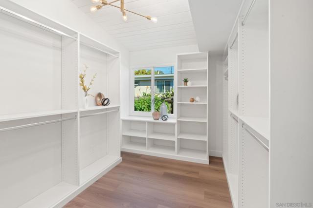 2561 Loring st, San Diego CA: https://media.crmls.org/mediaz/a626ff1f-5945-4116-9168-f6e017287545.jpg