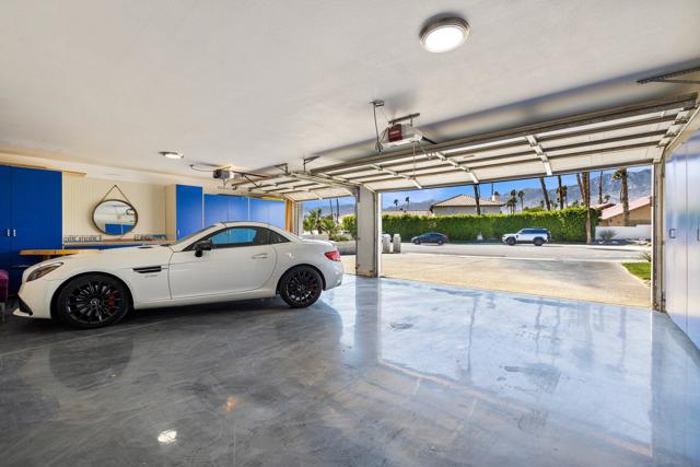 68716 Avenida Diosa, Cathedral City CA: https://media.crmls.org/mediaz/a627e820-0363-44b5-9dfb-2734d404e3c8.jpg