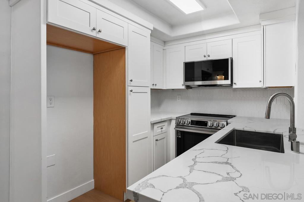 4230 48th St - photo 11