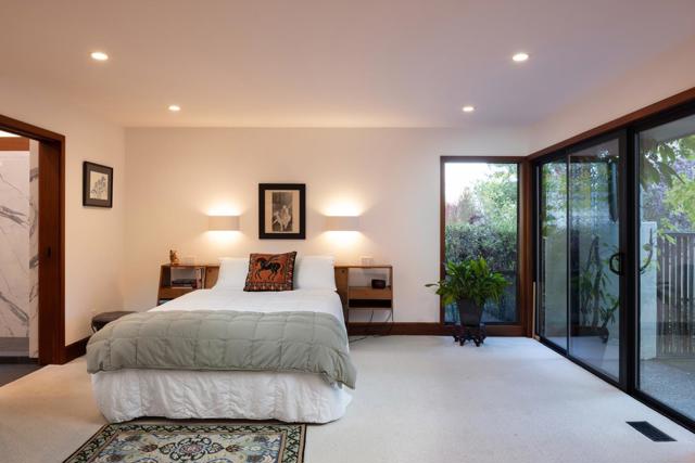 9563 Oak Court, Carmel CA: https://media.crmls.org/mediaz/a6289828-8326-4038-82ec-27b2dd13ee5a.jpg