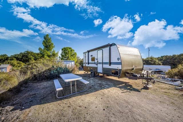 31308 Highway 94, Campo CA: https://media.crmls.org/mediaz/a62946da-7912-4604-a85c-54aed3e40507.jpg