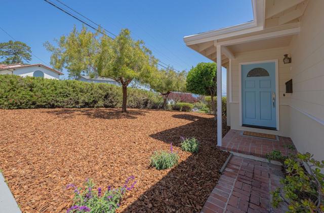 189 Via Gayuba, Monterey CA: https://media.crmls.org/mediaz/a629f013-6c8f-48f7-aaf1-6cb2d9e97b7c.jpg