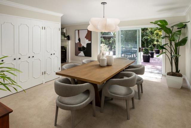 252 Raymundo Drive, Woodside CA: https://media.crmls.org/mediaz/a62be0ef-1be5-431d-a0a3-65f23cd5b12a.jpg