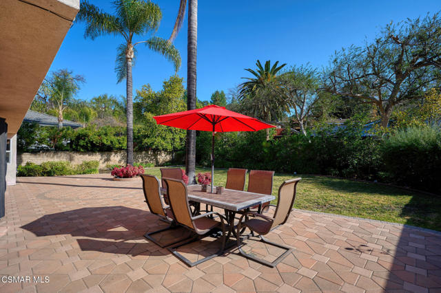 1568 Aspenwall Road, Westlake Village CA: https://media.crmls.org/mediaz/a62d2097-914a-46da-8048-9d19ee036e4b.jpg