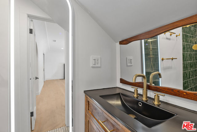 837 Westmount Drive, West Hollywood CA: https://media.crmls.org/mediaz/a62d6672-a4b8-4bf6-a627-3f6e6e329c80.jpg