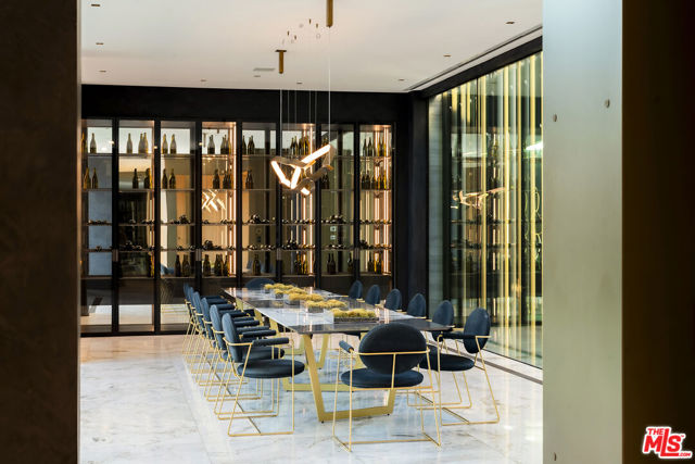 1108 Wallace, Beverly Hills CA: https://media.crmls.org/mediaz/a62ebba9-fa5d-4127-b21c-f7d5c779a78c.jpg