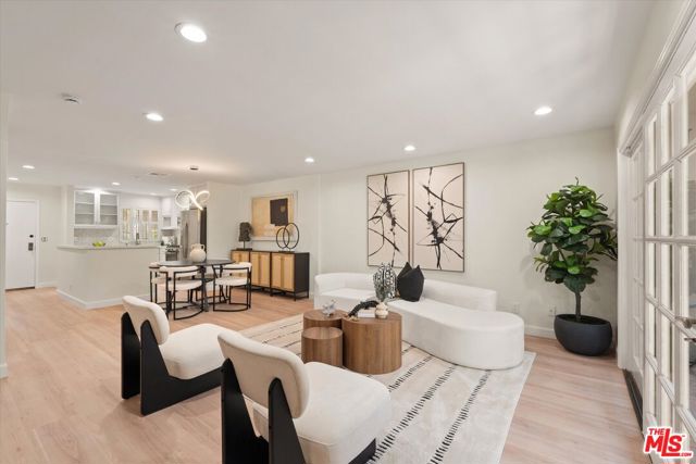 853 Larrabee Street, West Hollywood CA: https://media.crmls.org/mediaz/a62f6145-fb85-407c-a9de-159e1b1fb0c6.jpg