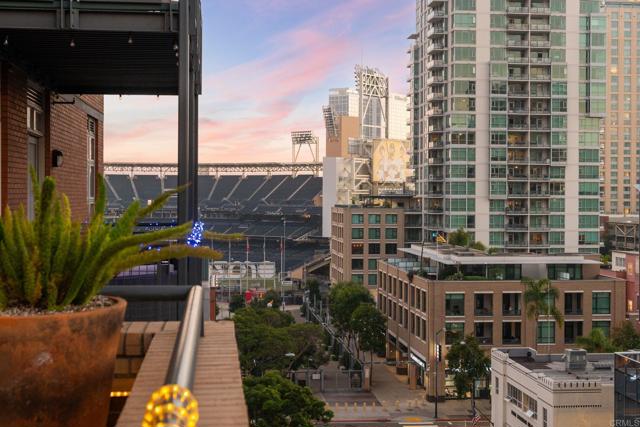 877 Island Avenue, San Diego CA: https://media.crmls.org/mediaz/a62fa4af-bc79-4c3c-937a-82a09c2c14b0.jpg