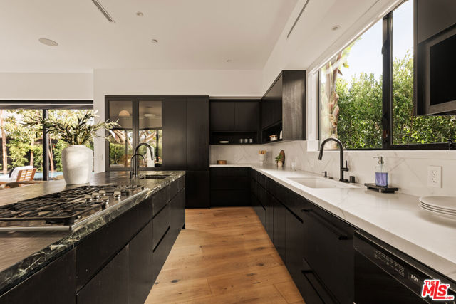 5988 W 76th Street, Los Angeles CA: https://media.crmls.org/mediaz/a62ffa3f-b5a8-412d-bd48-bd79379ec5d2.jpg