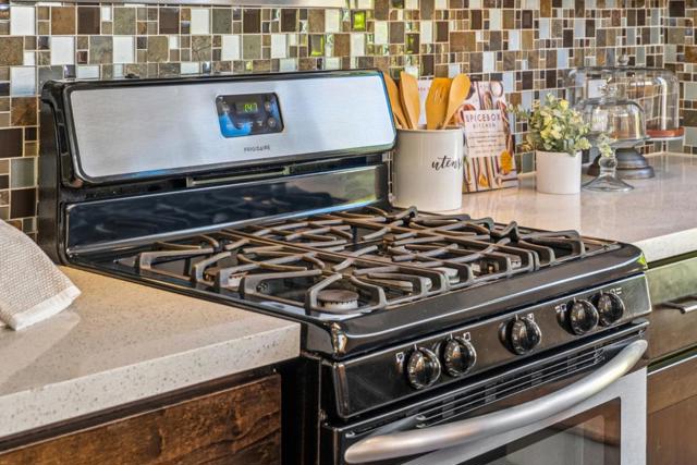 219 Crescent Avenue, San Francisco CA: https://media.crmls.org/mediaz/a6301fce-e87f-44d4-8b17-5cb166c8c09d.jpg