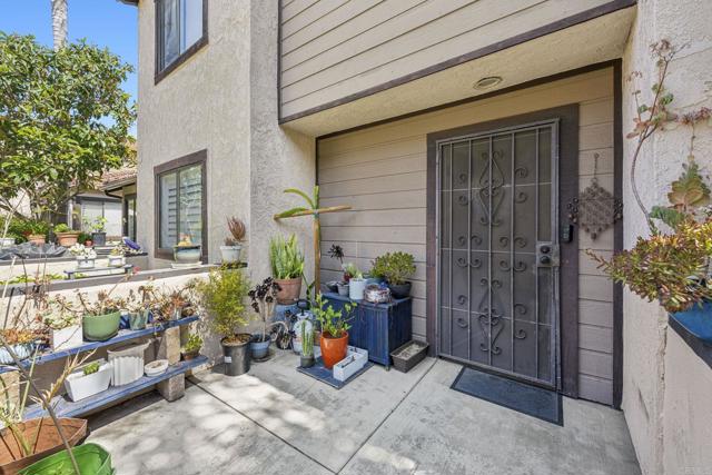 955 Postal Way, Vista CA: https://media.crmls.org/mediaz/a631556d-1e87-42b1-b61e-2b08c7743477.jpg