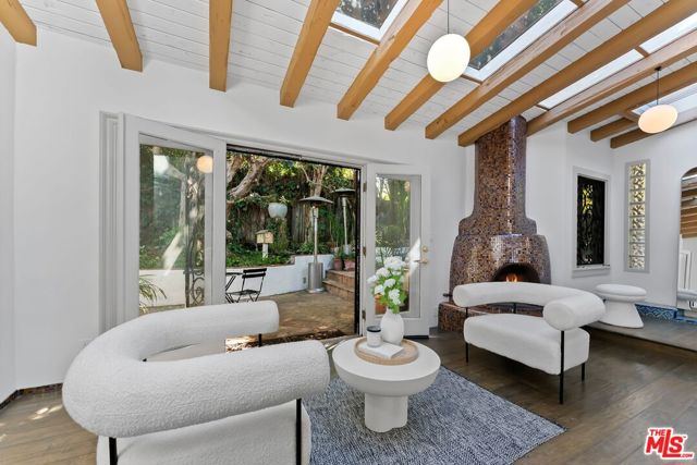 10320 Mississippi Avenue, Los Angeles CA: https://media.crmls.org/mediaz/a63209df-05bd-4fe8-b602-6a6023344888.jpg