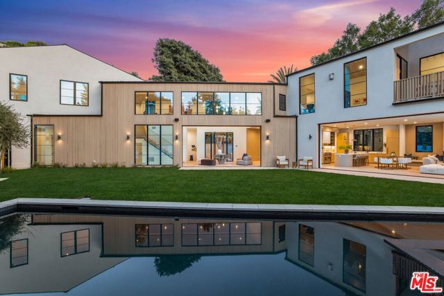 1749 Mandeville Lane, Los Angeles CA: https://media.crmls.org/mediaz/a632900b-d495-4bb5-a0e0-b2aca5ba8b52.jpg