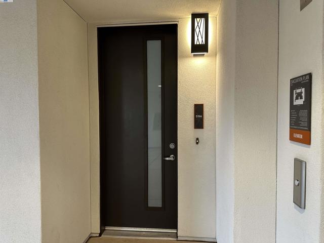 3658 Capitol Ave, Fremont CA: https://media.crmls.org/mediaz/a632c2fb-8dd8-405c-95c3-ffb46d23aabe.jpg