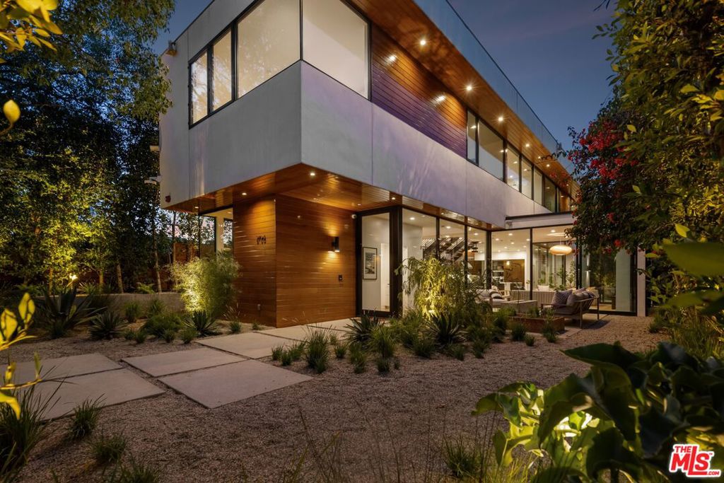 MLS #26860943 image #2