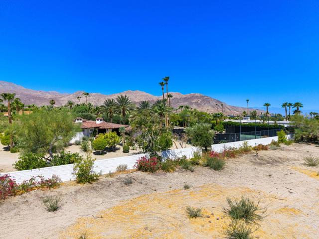 49425 Jfk Trail Trail, Palm Desert CA: https://media.crmls.org/mediaz/a6336ac7-cd4d-41f4-9b9f-44858343c36a.jpg