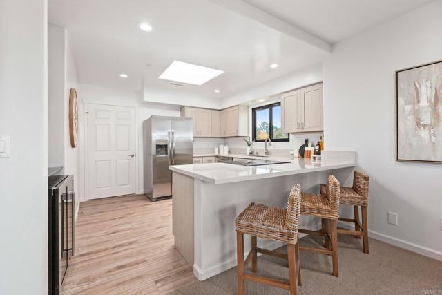 Detail Gallery Image 10 of 42 For 597 via Cantebria, Encinitas,  CA 92024 - 2 Beds | 2/1 Baths