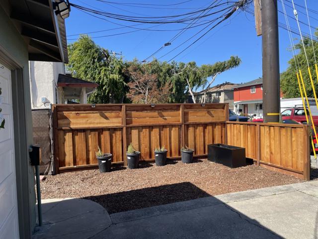 644 Buckeye Street, Redwood City CA: https://media.crmls.org/mediaz/a633d0e8-4a49-4497-8956-ff9525377778.jpg