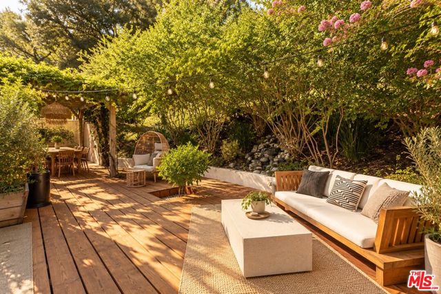 2 Bed Home for Sale in Los Angeles, California