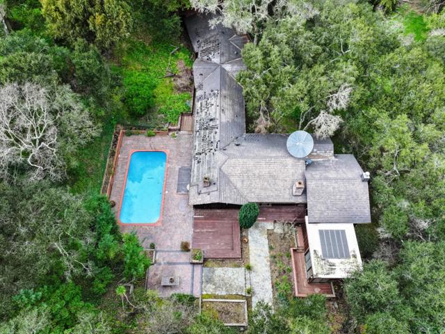 380 La Questa Way, Woodside CA: https://media.crmls.org/mediaz/a633ea79-c775-481c-925e-30153b2102a9.jpg