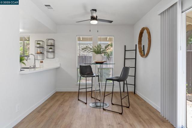 5514 Roundtree Dr, Concord CA: https://media.crmls.org/mediaz/a634e187-4c0b-4f3e-88a9-aed0a57b6f84.jpg