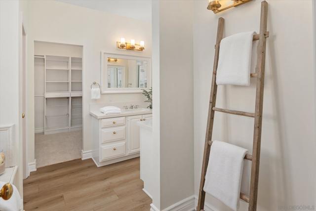 260 H Avenue, Coronado CA: https://media.crmls.org/mediaz/a6364b9e-a83d-4046-bd4f-00eac2b538d3.jpg