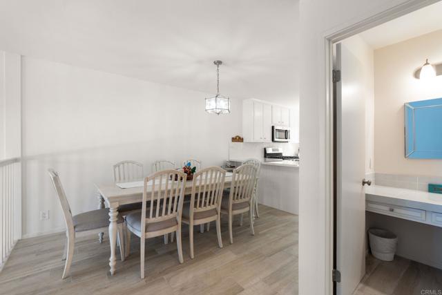 Detail Gallery Image 15 of 34 For 1601 S Pacific St 1b,  Oceanside,  CA 92054 - 3 Beds | 2/1 Baths