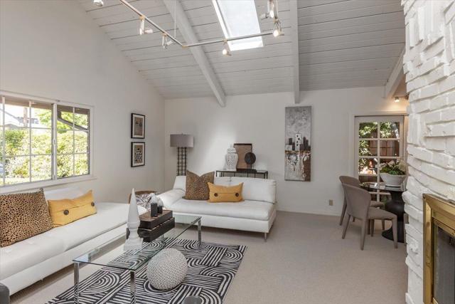 3325 Saint Michael Drive, Palo Alto CA: https://media.crmls.org/mediaz/a6369bf4-405d-4dc8-9161-1f9dc77f277a.jpg