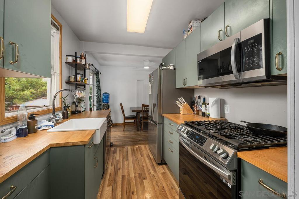 MLS #250035908SD img 8