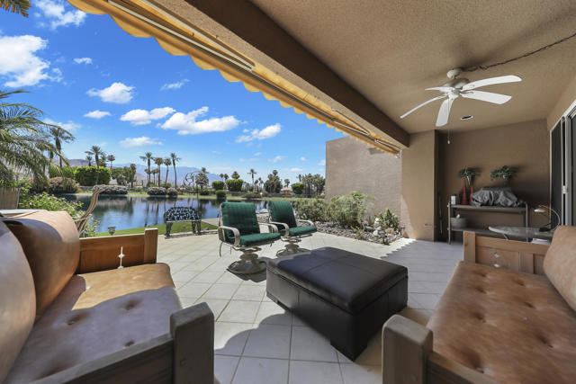141 Lake Shore Drive, Rancho Mirage CA: https://media.crmls.org/mediaz/a6370697-1056-4643-b717-a21e12912d1b.jpg